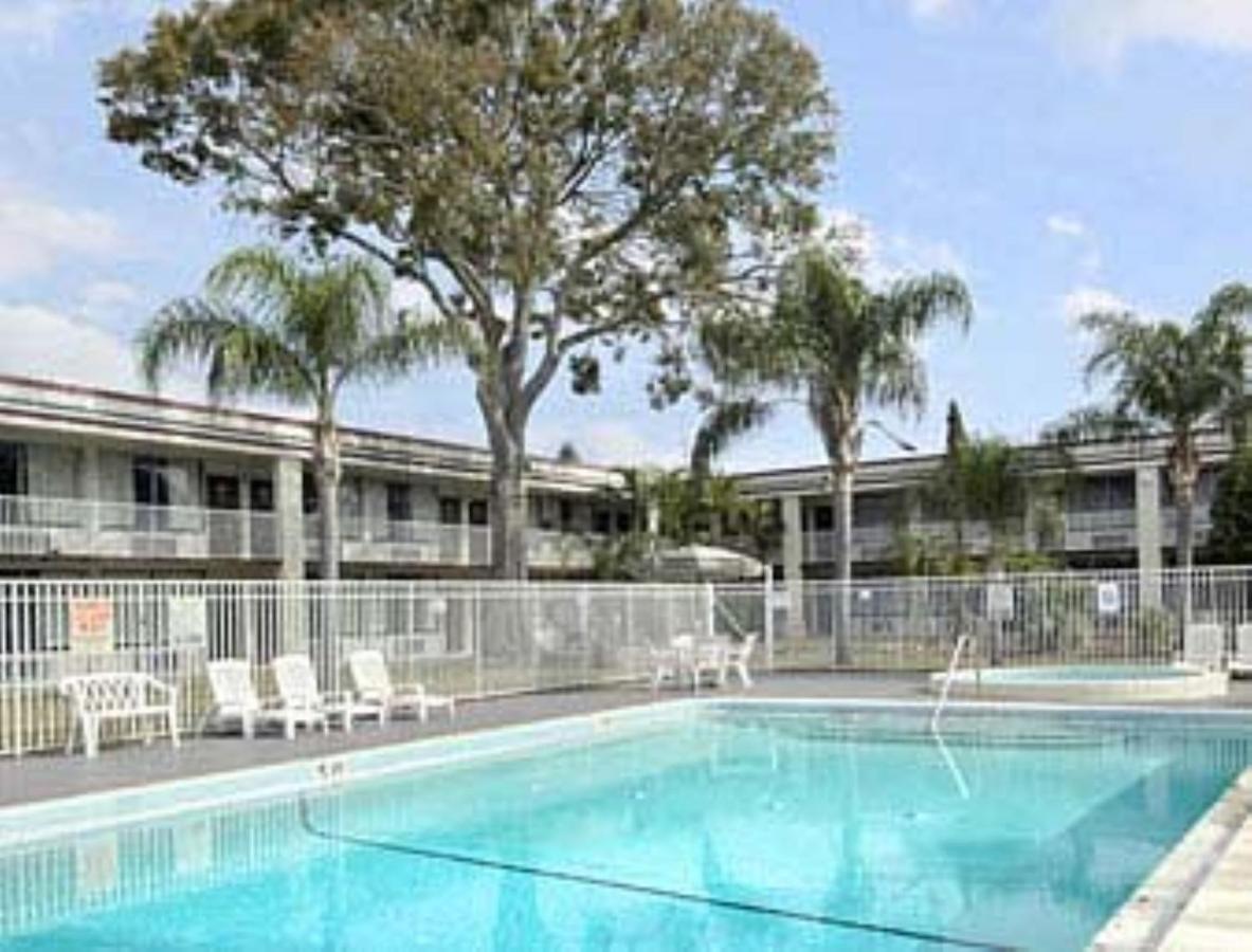 Quality Inn Saint Petersburg North-Tampa Bay Zewnętrze zdjęcie