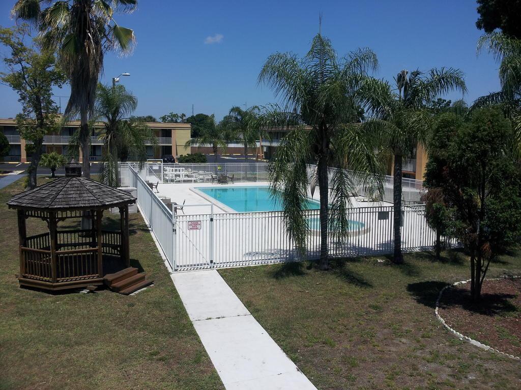 Quality Inn Saint Petersburg North-Tampa Bay Zewnętrze zdjęcie